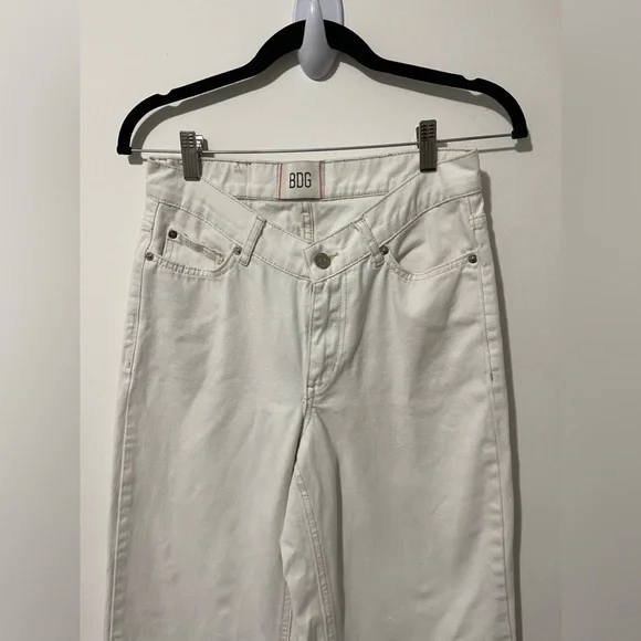 BDG Urban Outfitters Dipped V Wide Leg White Jeans Y2K jeans Size 27 - Picture 3 of 11